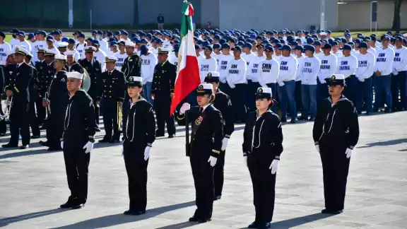 Los conscriptos recibirán instrucción en disciplinas navales, respeto a los símbolos patrios y valores cívico-militares Los conscriptos recibirán instrucción en disciplinas navales, respeto a los símbolos patrios y valores cívico-militares
