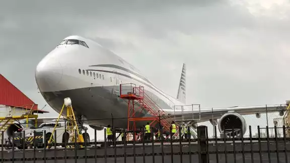 Convertir el lujoso avión catarí en una plataforma presidencial segura podría requerir hasta dos años y cientos de millones de dólares