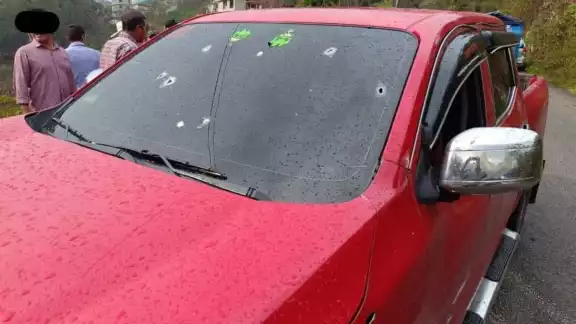 Así terminó uno de los vehículos en Chenalhó, Chiapas