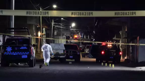 La agresión fue perpetrada por un grupo armado que abrió fuego contra los presentes