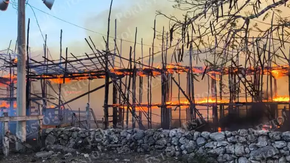 Se quema coso taurino en Panabá, Yucatán Se quema coso taurino en Panabá, Yucatán