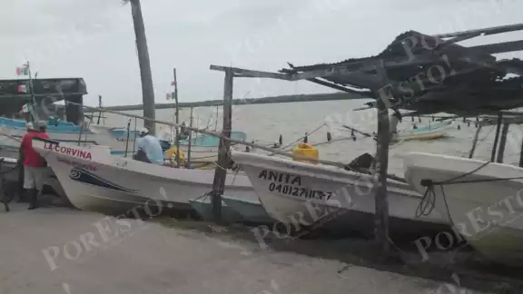 Pescadores de Sabancuy, sin ingresos por cierre de puertos tras Frente Frío No. 11 Pescadores de Sabancuy, sin ingresos por cierre de puertos tras Frente Frío No. 11