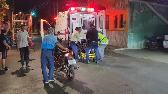 Accidente en calle 22 moviliza a paramédicos y policías