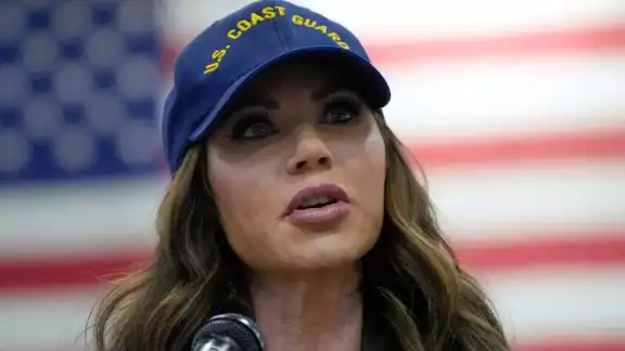 Kristi Noem, secretaria de Seguridad Nacional de Estados Unidos