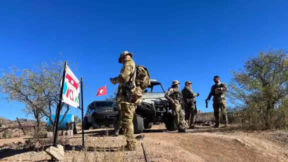Arizona tiene una larga historia de grupos civiles patrullando la frontera Arizona tiene una larga historia de grupos civiles patrullando la frontera