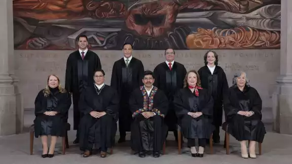 El Senado recordó que esta renovación del Poder Judicial es fruto de la reforma constitucional impulsada en el sexenio anterio El Senado recordó que esta renovación del Poder Judicial es fruto de la reforma constitucional impulsada en el sexenio anterio