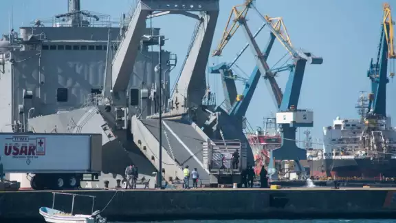 El ámbito portuario, se ha observado una disminución cercana al 20 por ciento en el movimiento de carga El ámbito portuario, se ha observado una disminución cercana al 20 por ciento en el movimiento de carga