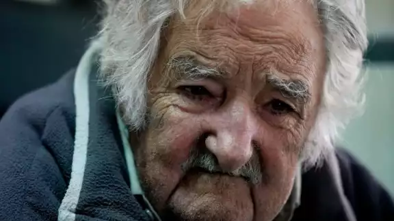 Las condolencias de los mandatarios estatales, se suman a los múltiples homenajes que continúan replicándose a nivel mundial Las condolencias de los mandatarios estatales, se suman a los múltiples homenajes que continúan replicándose a nivel mundial