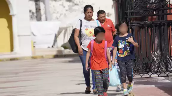 Programa Kanán Paalaló’ob capacita sobre el buen manejo de alimentos. Programa Kanán Paalaló’ob capacita sobre el buen manejo de alimentos.