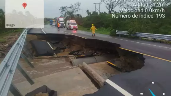 Más de 18 mil elementos de los 3 niveles de gobierno atienden las afectaciones por la Tormenta Tropical John en Guerrero y Oaxaca
