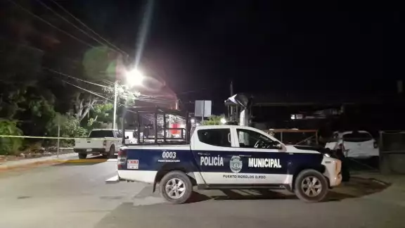 Policías acordonaron el área en Puerto Morelos Policías acordonaron el área en Puerto Morelos