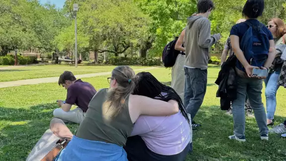 El tiroteo ha generado consternación en la comunidad universitaria y entre familiares de estudiantes internacionales El tiroteo ha generado consternación en la comunidad universitaria y entre familiares de estudiantes internacionales