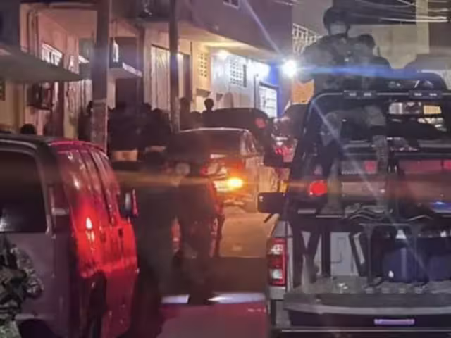 El hallazgo de 4 cuerpos en Acapulco se suma a los restos de 11 personas abandonadas en la batea de una pickup en Chilpancingo