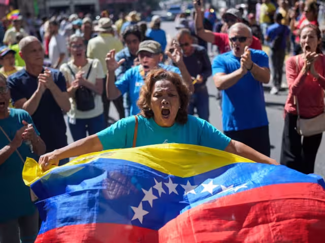 El chavismo organizó actos de apoyo al mandatario en los mismos puntos de concentración de la oposición
