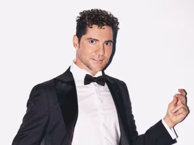 David Bisbal vuelve para ponerle voz y emoción a las fiestas con “Navidad sin ti”
