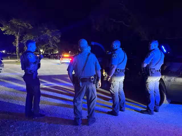 Los primeros informes señalan que diez afectados presentan heridas de bala y una persona más sufrió lesiones no relacionadas con los disparos