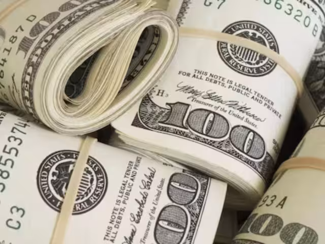 Este jueves 4 de julio el dólar estadounidense muestra una ligera baja frente al peso mexicano