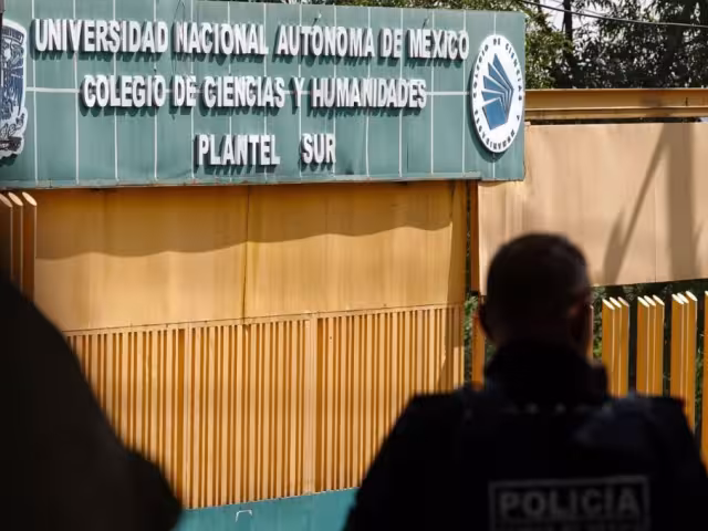 Como parte de los compromisos, la rectoría de la UNAM implementará talleres para docentes del CCH Sur