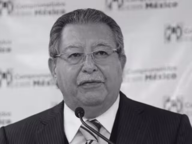 Durante su gestión en Pemex y la CFE, Francisco rojas impulsó proyectos de modernización y fortalecimiento institucional