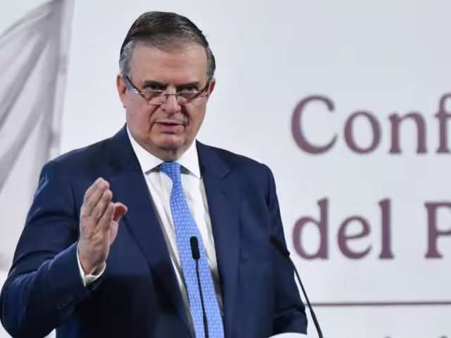 Marcelo Ebrard Casaubón, secretario de Economía