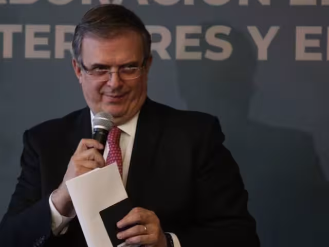Marcelo Ebrard Casaubón, secretario de Economía