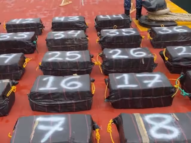 La Marina decomisó mil 500 kilos de presunta cocaína en las costas de Guerrero