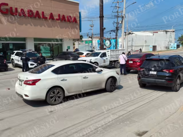 Conductoras llegan a acuerdo tras choque en calles de Campeche