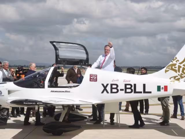 El anuncio se realizó en el Aeropuerto Internacional Felipe Ángeles (AIFA), donde el secretario Marcelo Ebrard encabezó la presentación del avión
