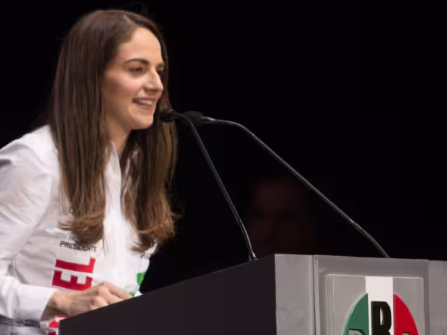 Tania Larios, coordinadora parlamentaria del PRI en el Congreso de la Ciudad de México