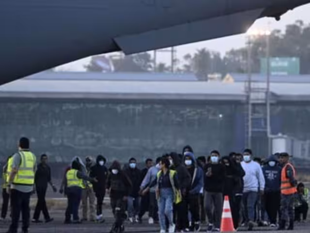 El canciller peruano, Elmer Schialer, recordó que desde agosto de 2022, 12 mil peruanos han sido deportados de Estados Unidos