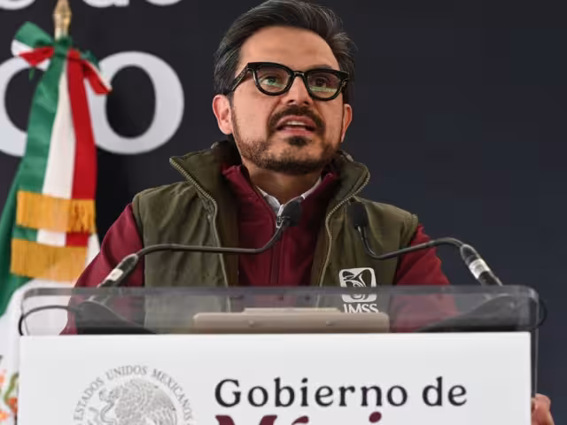 Zoé Robledo Aburto, director del IMSS