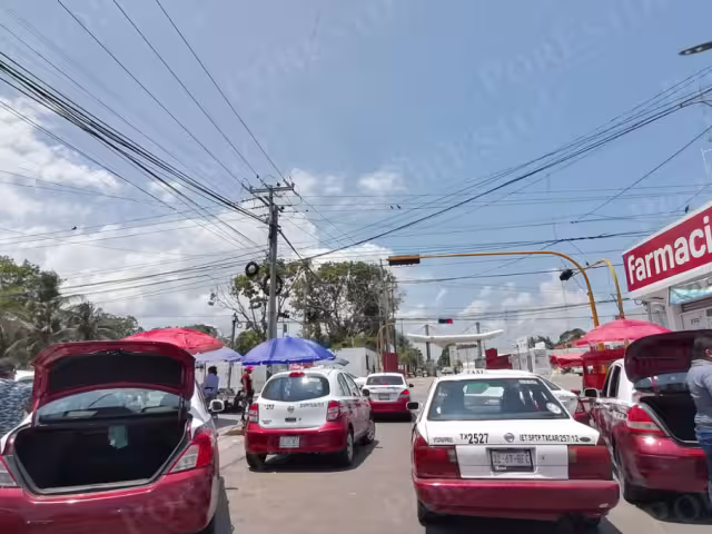 Transportistas en Campeche exigieron al nuevo titular de ARTEC, Eduardo Zubieta Marco, aplicar la Ley de Movilidad sin excepciones.