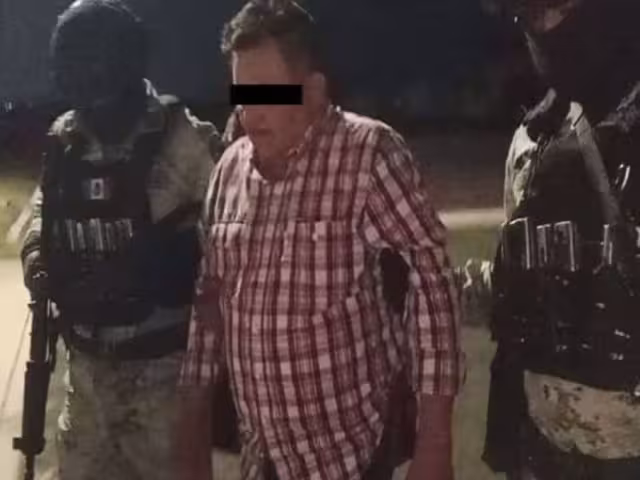 En 2024, la FGR imputó a Oseguera por portación de armas de fuego de uso exclusivo del Ejército y delitos contra la salud