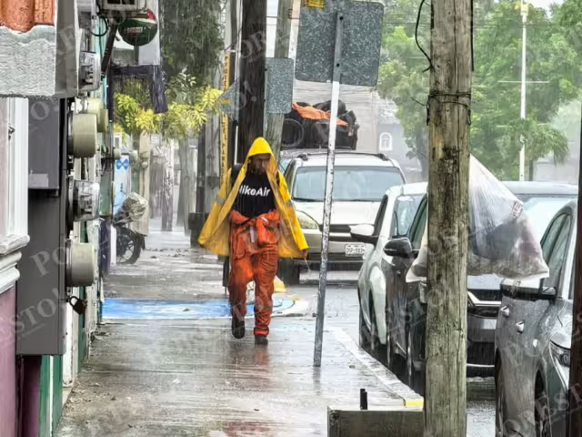 Protección Civil alerta: frente frío deja calles inundadas en Carmen