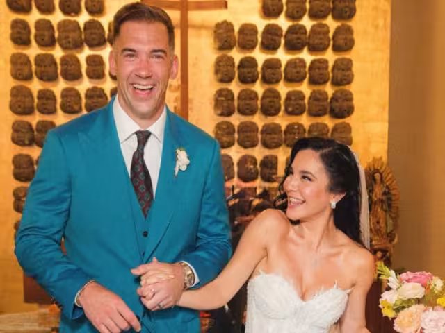 Martha Higareda y Lewis Howes están esperando su primer bebé