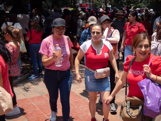 Las autoridades capitalinas instan a los automovilistas a tomar previsiones ante el avance de las movilizaciones de los maestros de la CNTE