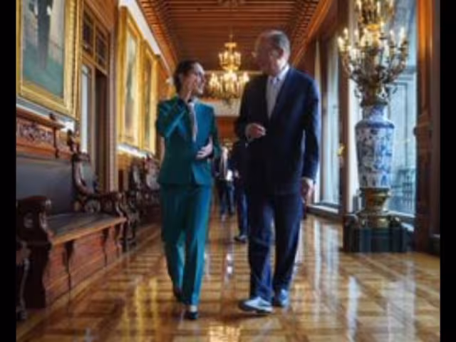 Claudia Sheinbaum se reunió en Palacio Nacional con el CEO del fondo de inversión, Blackrock