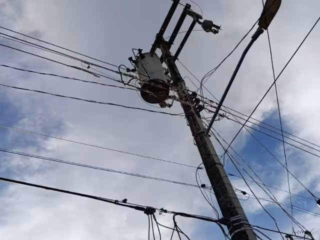 Colonia Tumben Cuxtal de Chetumal se queda sin energía eléctrica más de 12 horas