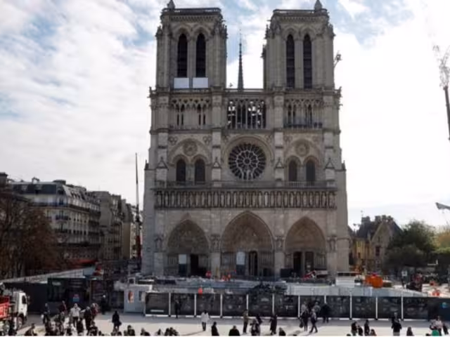 La catedral de Notre Dame reabrirá el 7 de diciembre