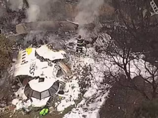 SRE descarta que viajaran mexicanos en el avión de VoePass que se depslomó este viernes en Sao Pauo