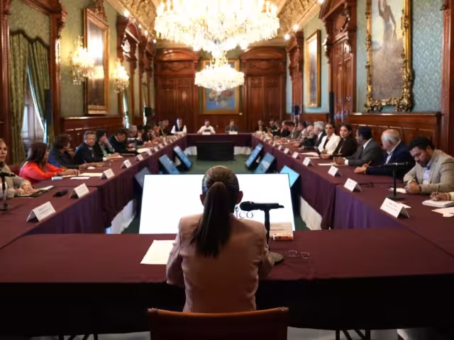 Sheinbaum reiteró el compromiso de su administración con la universalización de los servicios de salud