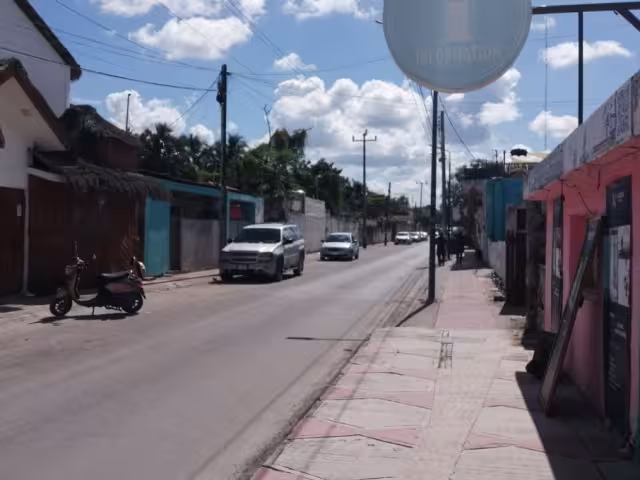 Padecen crisis inmobiliaria alrededor de 10,479 jóvenes adultos de Bacalar; el alza de precio en las rentas solo pueden ser pagadas por extranjeros