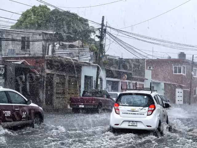 La Capitanía de Puerto cerró la navegación ribereña y con remolque desde las 9 de la mañana.