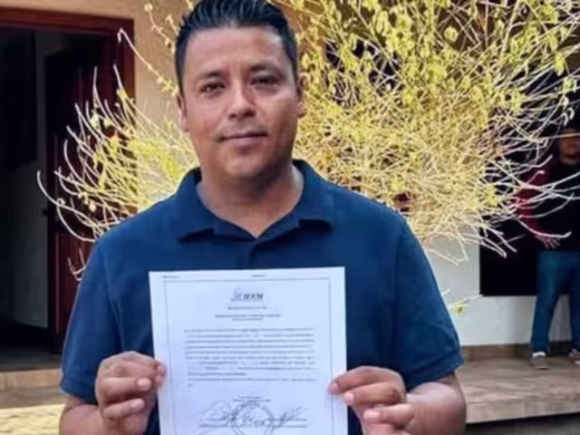 Luis Hernández de Paz, escpó de la justicia luego de rendir protesta como alcalde de Santo Tomás de los plátanos en  el Estado de México