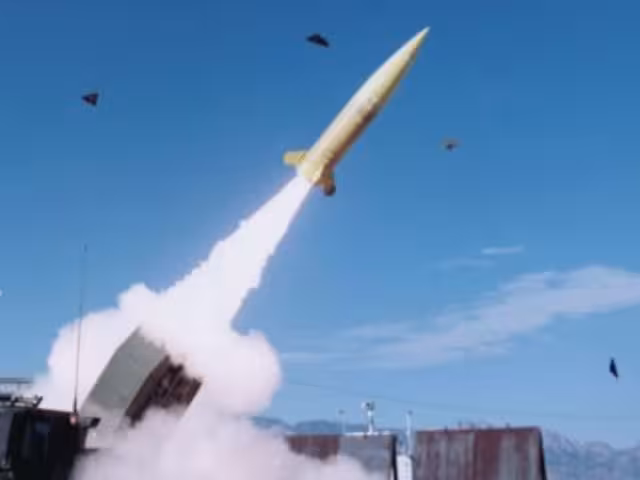 Los misiles ATACMS tienen un alcance de hasta 300 kilómetros