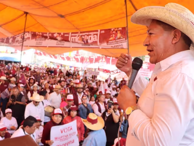 El accidente ocurrió durante un mitin del candidato Alfredo González