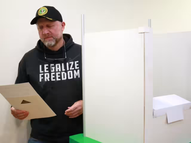 A un día de la elección presidencial en Estados Unidos, 75 millones de estadounidenses ya votaron