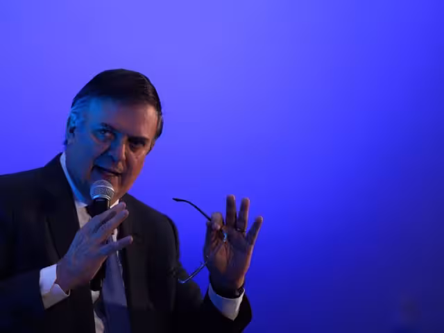 Marcelo Ebrard Casaubón, secretario de Economía