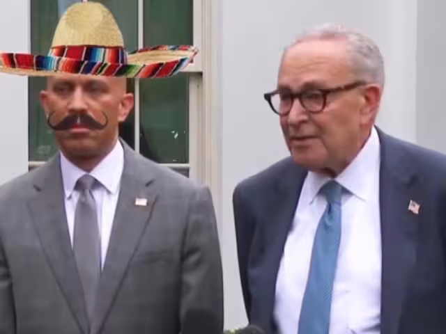 La polémica ocurre mientras las negociaciones presupuestarias en el Congreso siguen estancadas