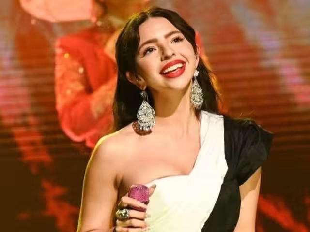 Ángela Aguilar toma de buena forma el apodo que le han puesto en redes sociales en uno de sus conciertos